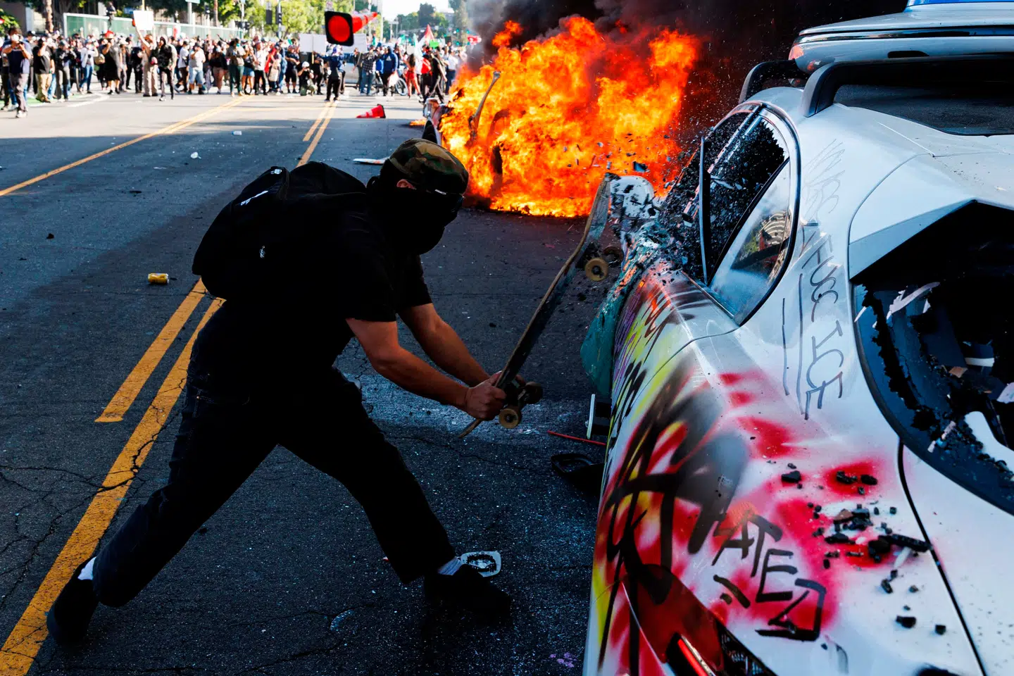 Protester i Los Angeles over weekenden er blevet omdrejningspunkt for konflikt mellem Trump og Californien.
