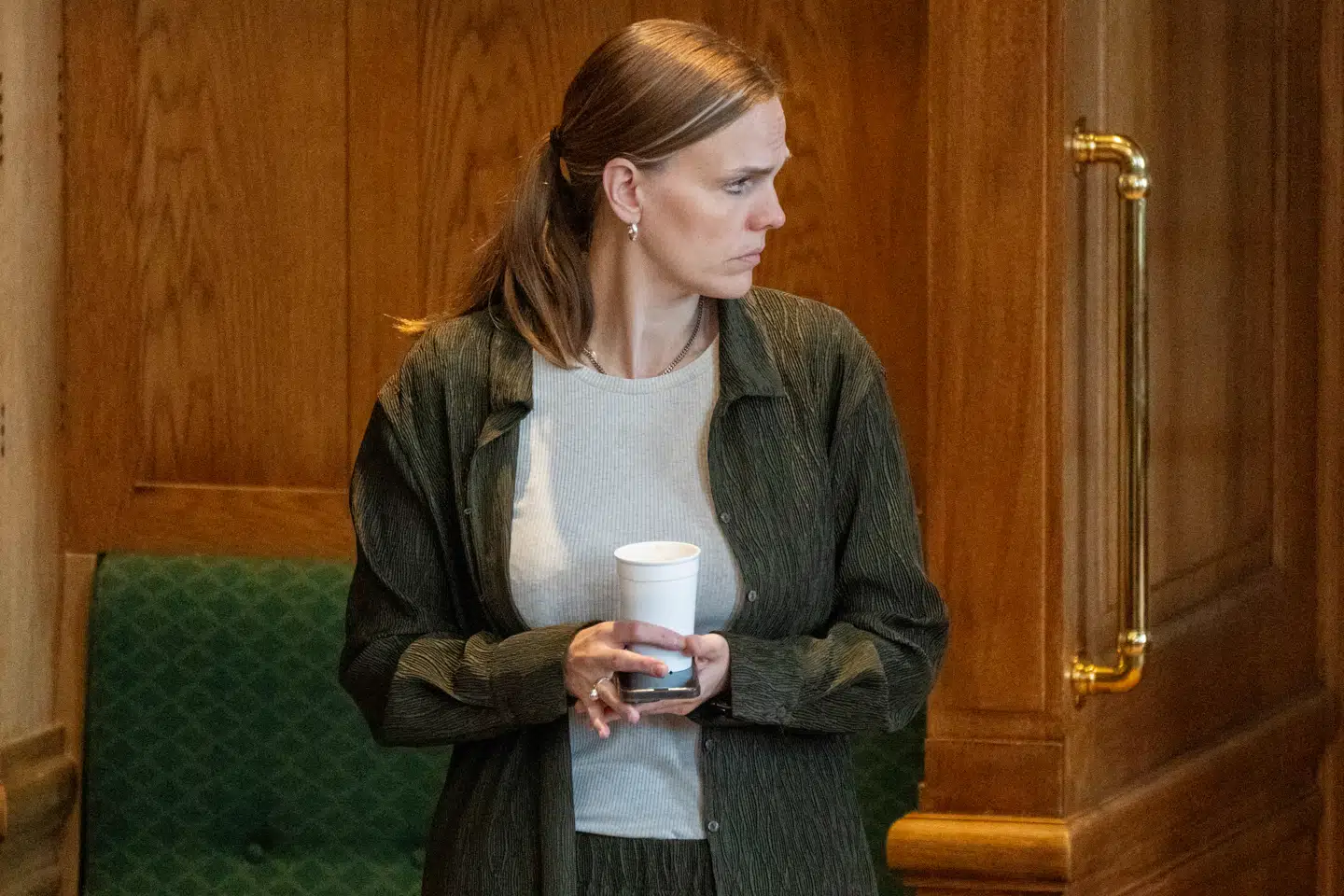 Alle medarbejdere hos digitaliseringsminister Caroline Stage Olsen (M) skal hen over sommeren sige farvel til deres computerprogrammer fra Microsoft.