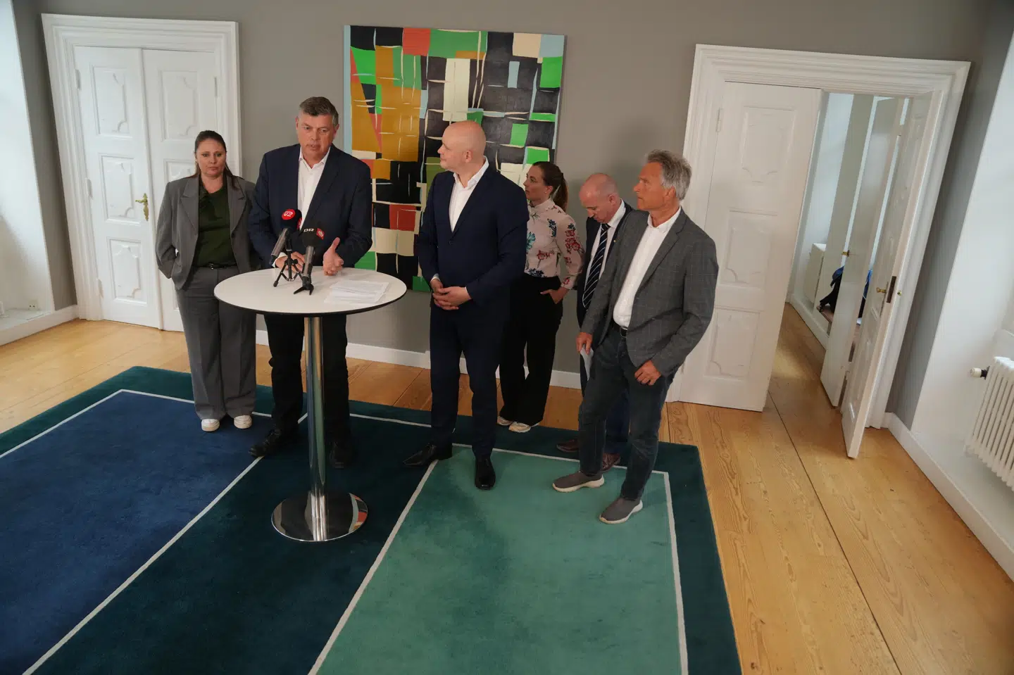 Kulturminister Jakob Engel-Schmidt vil have flere danske film til at blive optaget i Danmark.