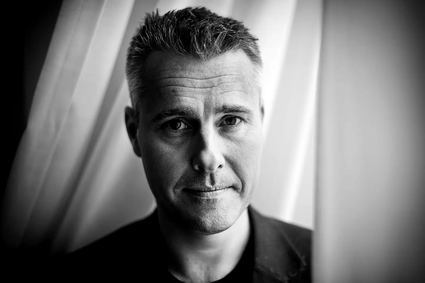 Henrik Sass Larsen, der er tiltalt for besiddelse af børneporno, har tirsdag udgivet en bog. (Arkivfoto).