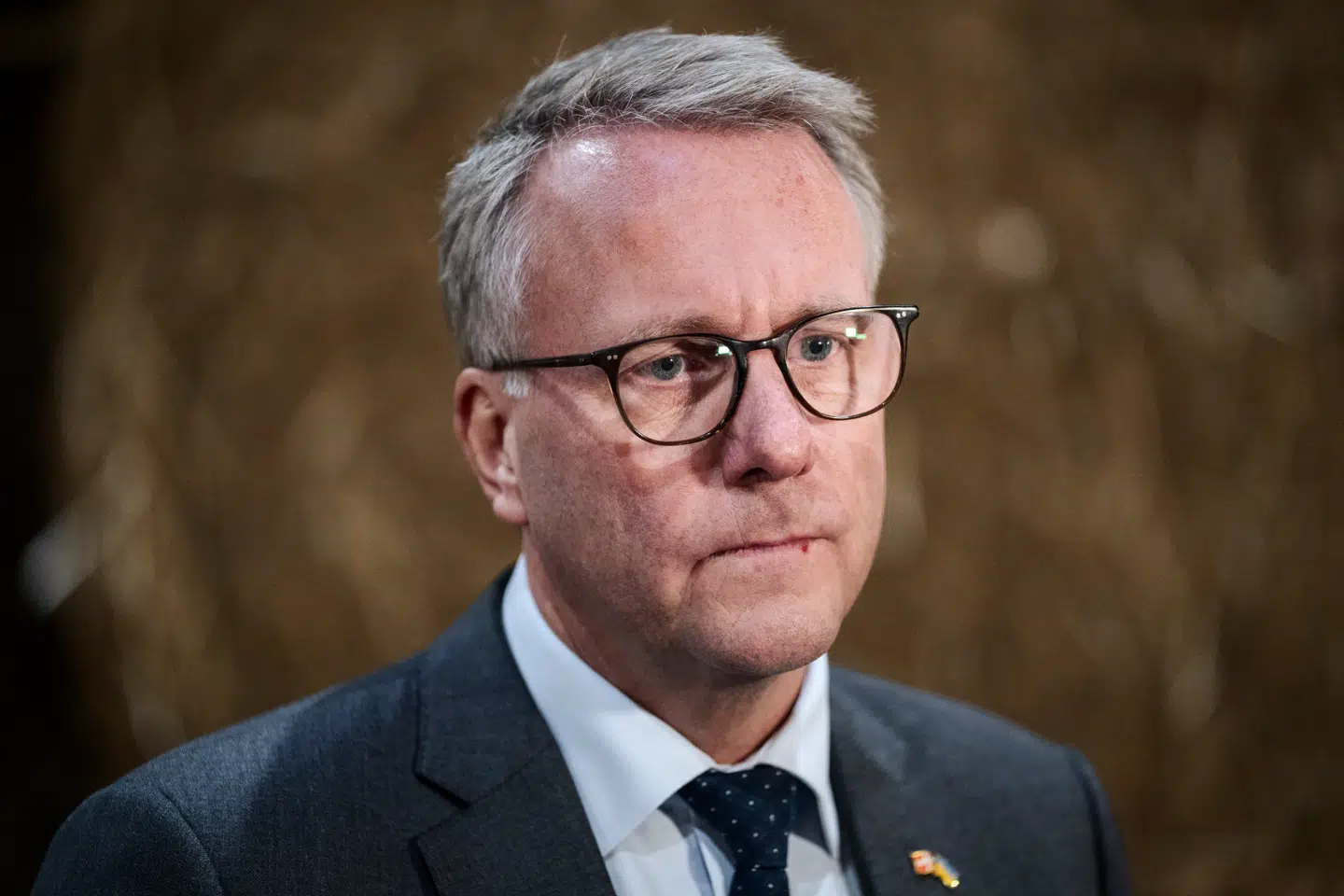 Erhvervsminister Morten Bødskov (S) har netop udsendt redegørelsen, som viser en eksplosion i byrderne på virksomhederne. Aben placeres hos EU.