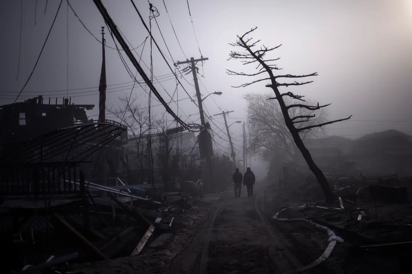 Her ses et billede fra Breezy Point, der er et område i Queens i New York, i november 2012, efter orkanen Sandy ramte måneden forinden.