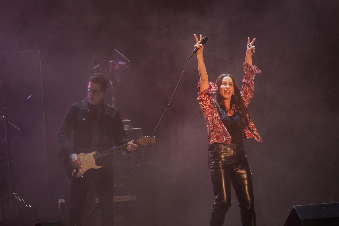 Fredag aften gav det canadiske generationsikon Alanis Morissette koncert på Heartland. Endda på 30-års-dagen for udgivelsen af sit verdensberømte album »Jagged Little Pill«.