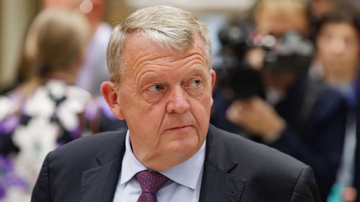 Udenrigsminister Lars Løkke Rasmussen (M) skulle angiveligt have tilbudt det tidligere folketingsmedlem Mike Fonseca en stor sum penge for at forlade Folketinget og partiet i 2023.