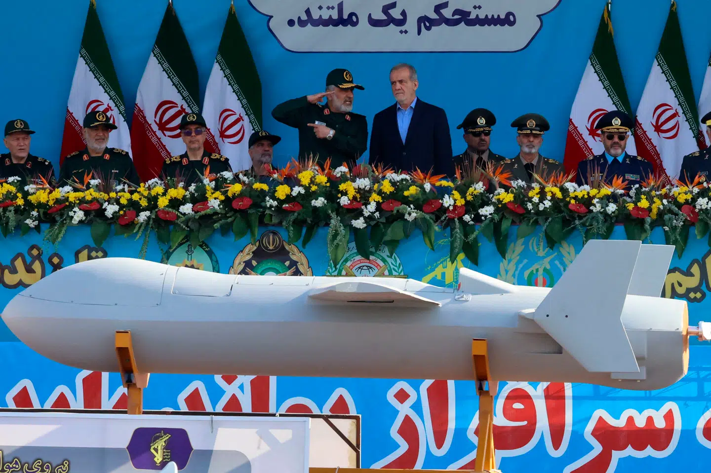 Her ses en Shahed-drone, der bliver fremvist som del af en iransk militærparade.