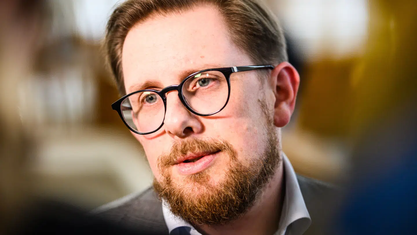 Simon Emil Ammitzbøll-Bille kommer nu Lars Løkke til undsætning.