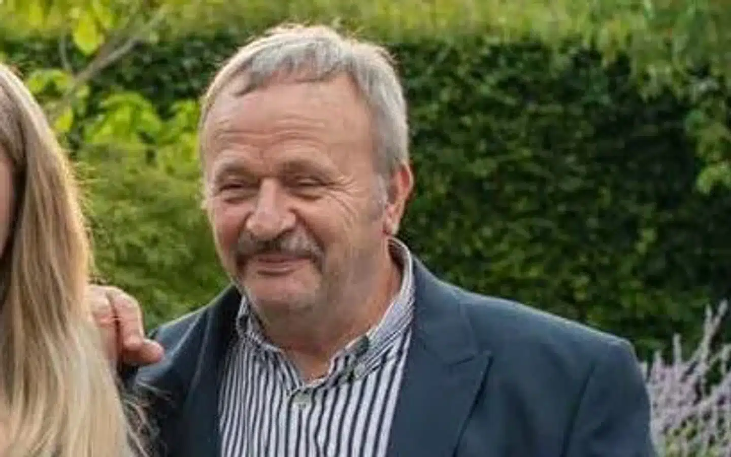 Fatmir Bleta søgte asyl i Storbritannien på en løgn. Han var eftersøgt for en dom på 13 års fængsel for mord i Albanien. Nu vil briterne sende ham hjem, men det må de ikke, for det vil krænke Den Europæiske Menneskerettighedskonvention, siger dommerne.