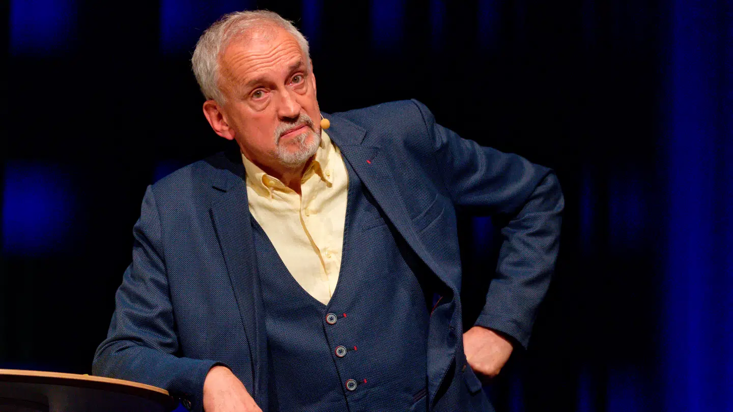 74-årige Jussi Adler-Olsen er dødeligt syg med kræft.