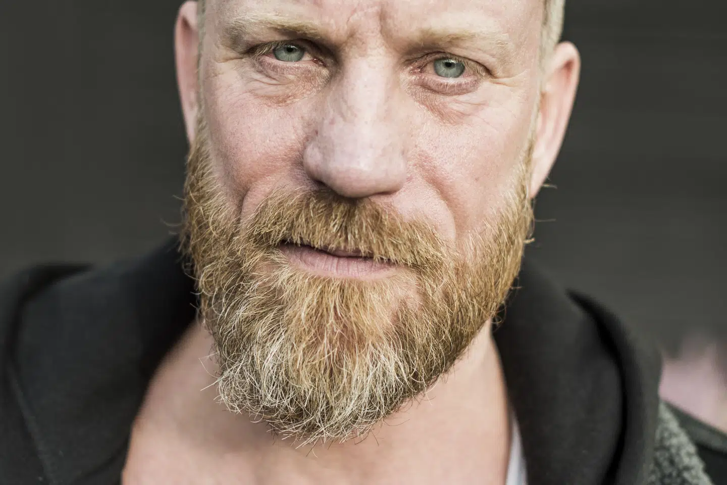 Søren Poppel har ud over film og serier medvirket i flere af Det Kongelige Teaters forestillinger i Ulvedalene ved Bakken nord for København. Her ses han forud for premieren på "Kong Arthur", der kunne ses i sommeren 2016. (Arkivfoto).