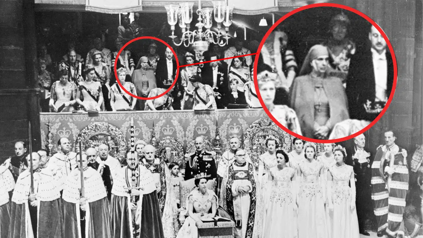 Prinsesse Alice deltog i svigerdatterens kroning i 1952, men skilte sig med sin grå nonnedragt ud fra de øvrige royale gæster.