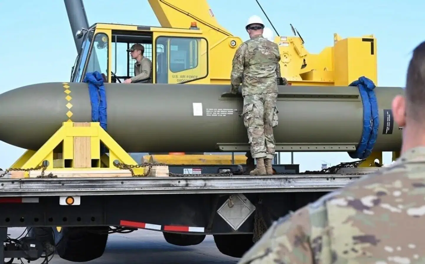 Et billede fra 2023 af bunkerbuster-våbnet 'GBU-57 A/B'.