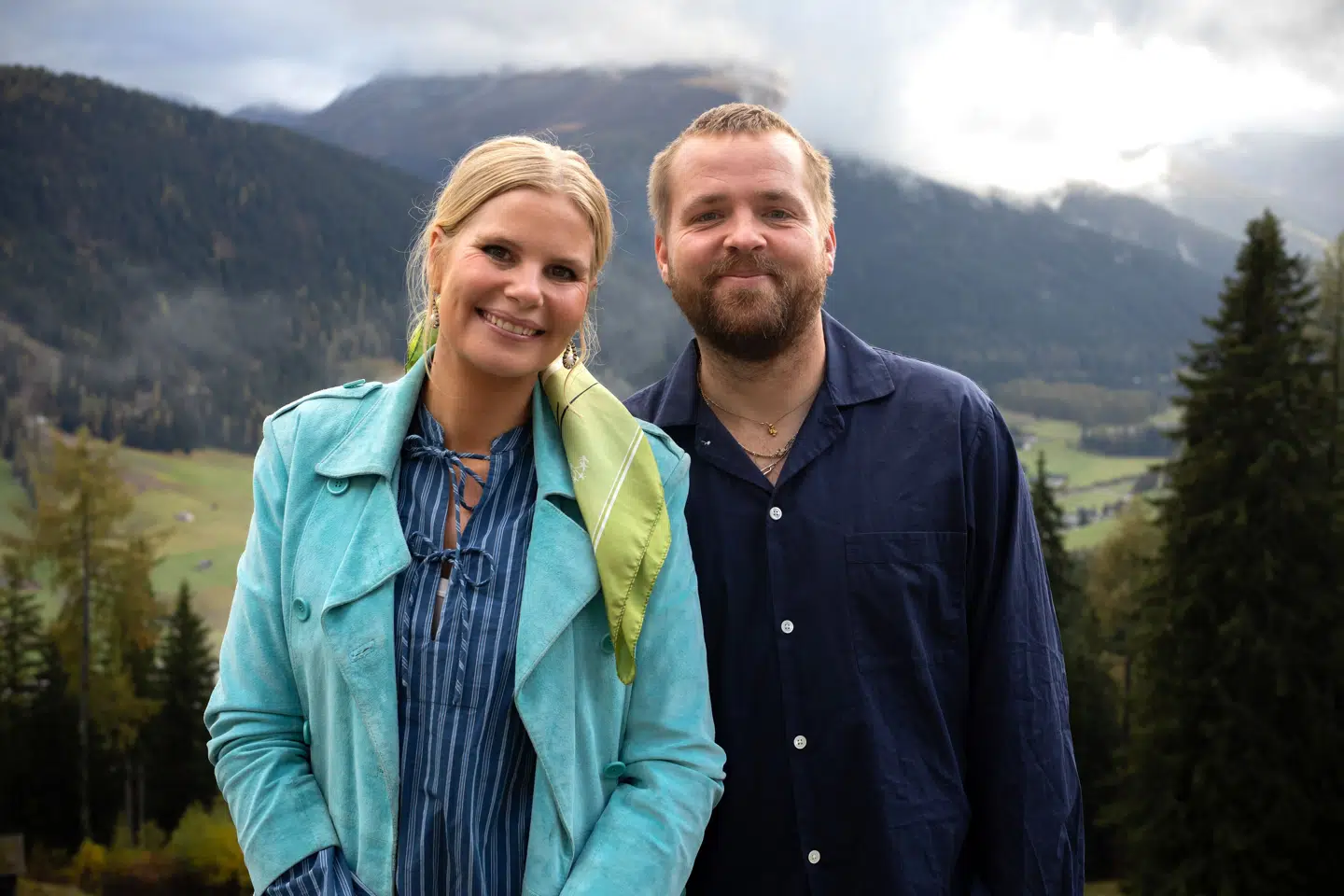 Ægteparret Sofie Linde og Joakim Ingversen er værtspar i DR's datingprogram 'Hotel Romantik'.