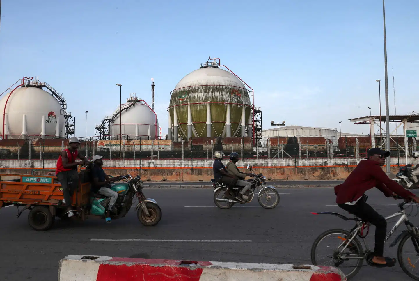 Israels angreb på Iran fører til stigende oliepriser verden over., Dog ikke så meget som frygtet. Arkivfoto: Legnan Koula, Scanpix