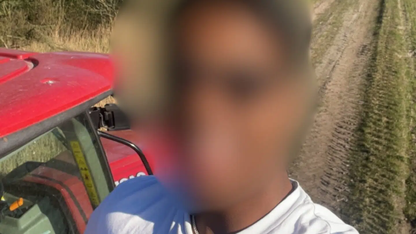 Her ses den tiltalte 19-årige mand, der har erkendt sig skyldig i at have dræbt sin 13-årige ekskæreste.