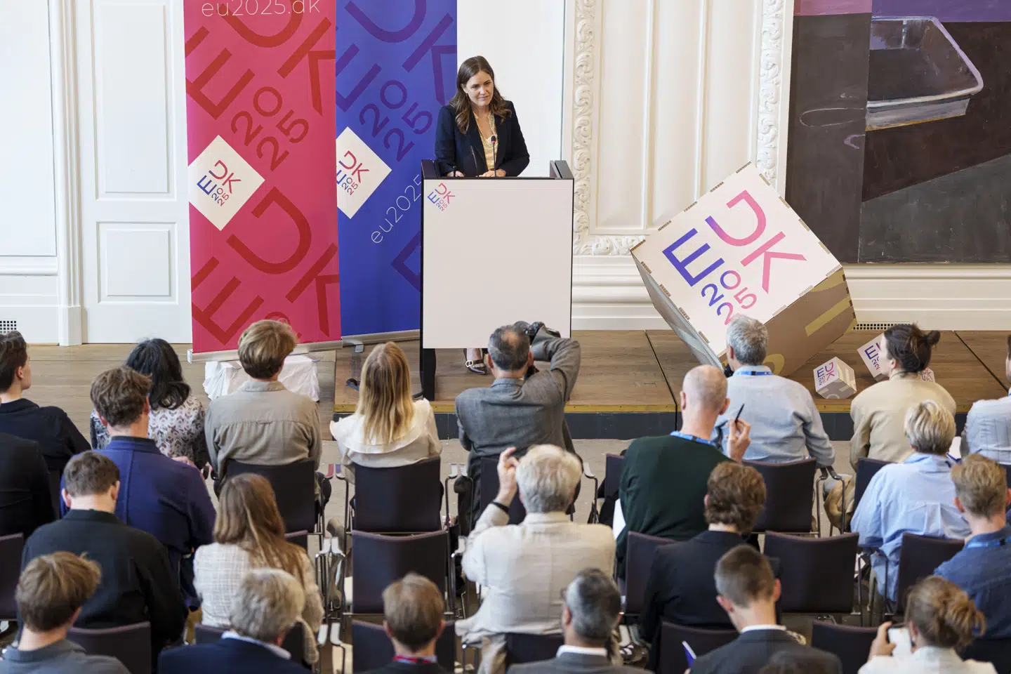 Europaminister Marie Bjerre (V) præsenterede torsdag ved et pressemøde prioriteterne "Sikkert Europa" og "Konkurrencedygtigt og grønt Europa" for det næste halve år under Danmarks EU-formandskab.