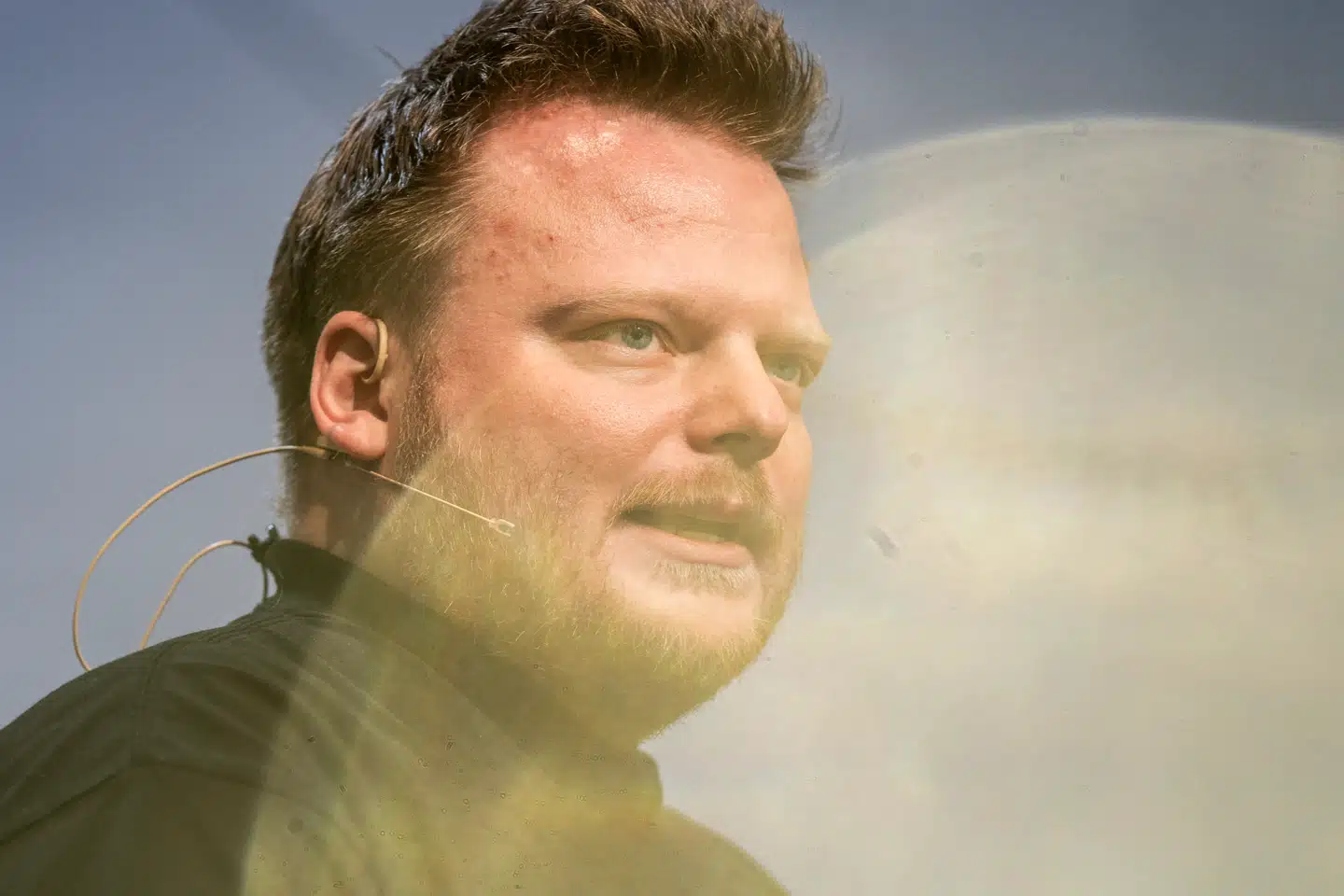 Rasmus Munk er køkkenchef og medejer i restauranten Alchemist i København, der siden 2020 har haft to Michelinstjerner.