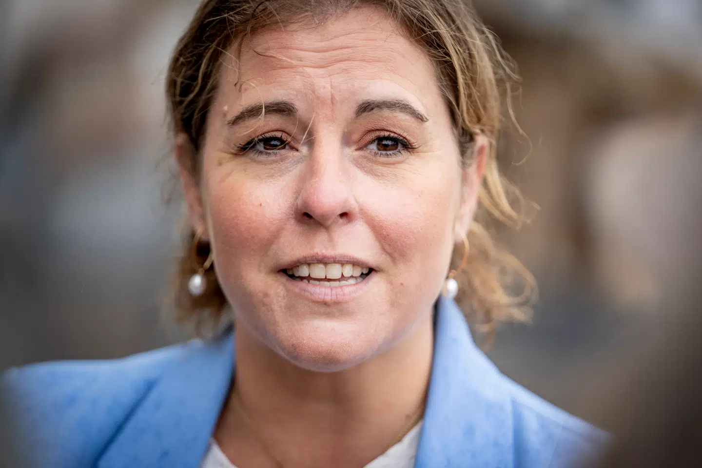 Danmarksdemokraternes politiske ordfører, Susie Jessen, mener, at regeringen begår vælgerbedrag, når den tordner mod bederum på uddannelsesinstitutioner uden at have viljen til at gøre noget ved det.