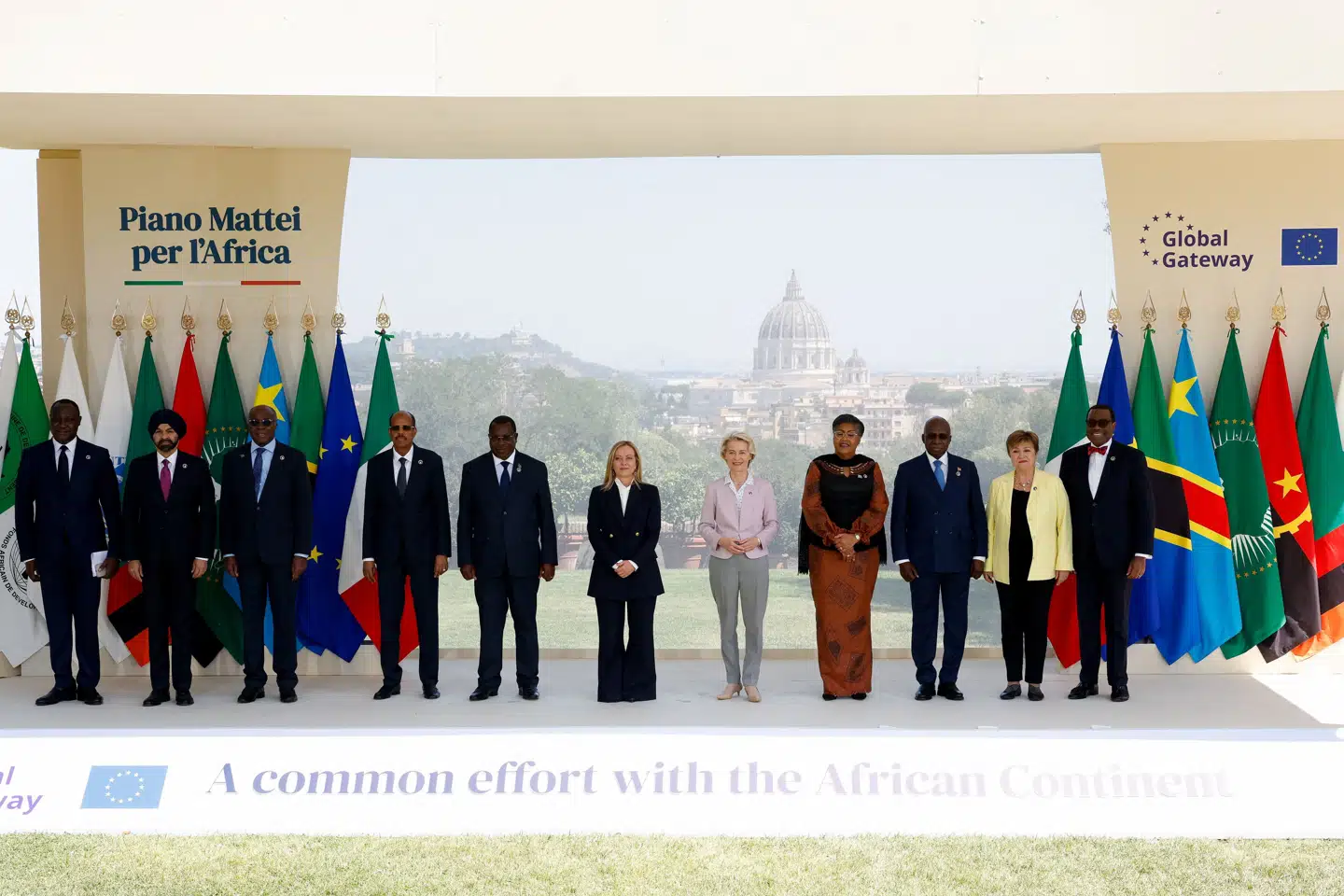 Den italienske premierminister, Giorgia Meloni, har været initiativtager til at invitere repræsentanter fra en række afrikanske lande til Rom. Her vil hun sammen med EU-Kommissionens formand styrke båndet mellem de to kontinenter.
