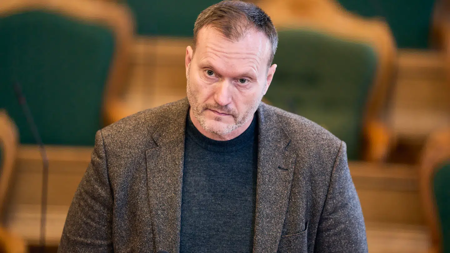 Lars Boje Mathiesen (BP) er havnet i et gevaldigt stormvejr.