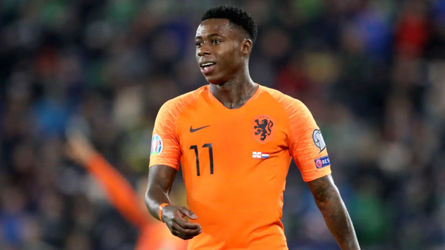 Her ses Quincy Promes under en landskamp for Holland i 2020.
