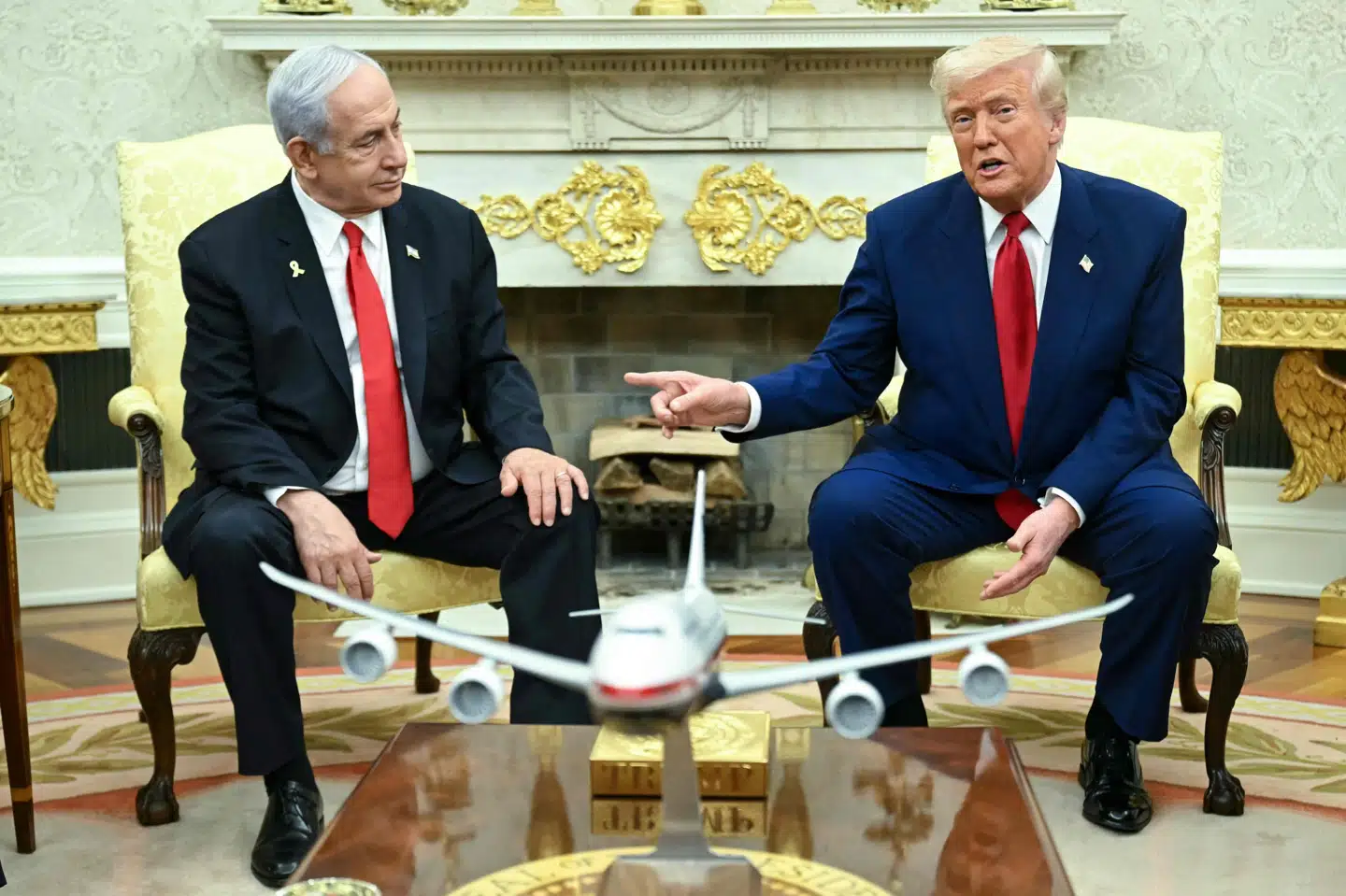 Donald Trump havde i april besøg af Israels premierminister, Benjamin Netanyahu, i Det Hvide Hus i Washington D.C. Natten til søndag lovpriser Netanyahu USA's angreb på Iran. (Arkivfoto).
