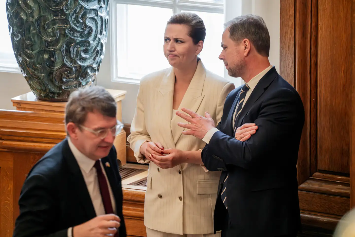 Finansminister Nicolai Wammen (S) opjusterede mandag det økonomiske råderum med 58 milliarder kroner. Med et trylleslag forsvandt en af regeringens store hovedpiner. Men milliarderne er kun en lappeløsning.