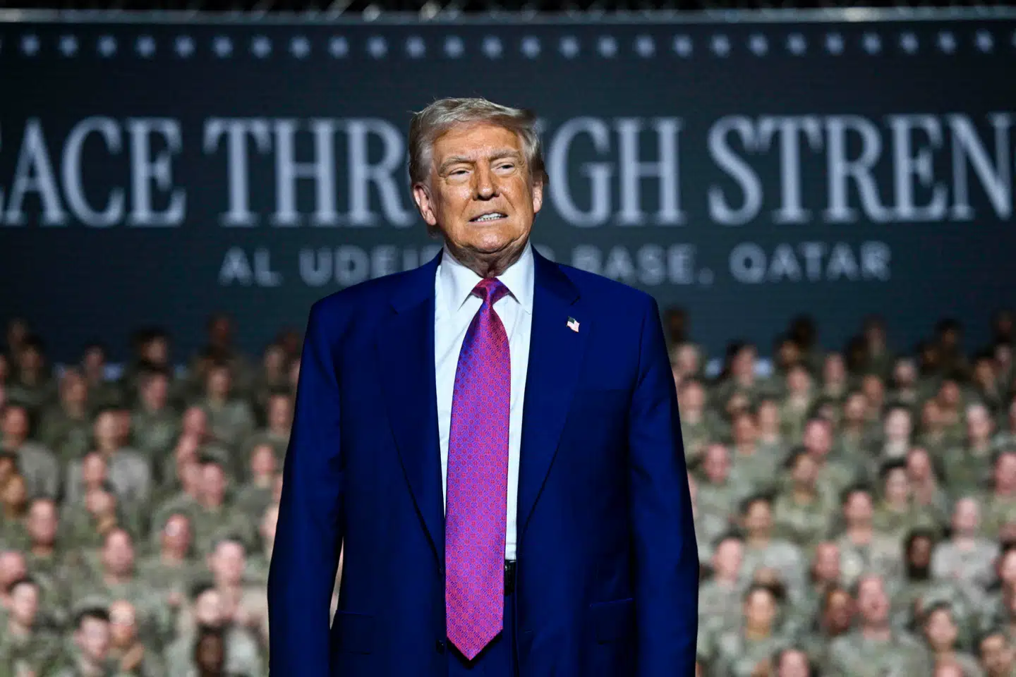 Donald Trump besøgte de amerikanske soldater på netop Al-Udeid-basen i maj 2025. I dag forsøgte Iran – måske halvhjertet – at ramme den.