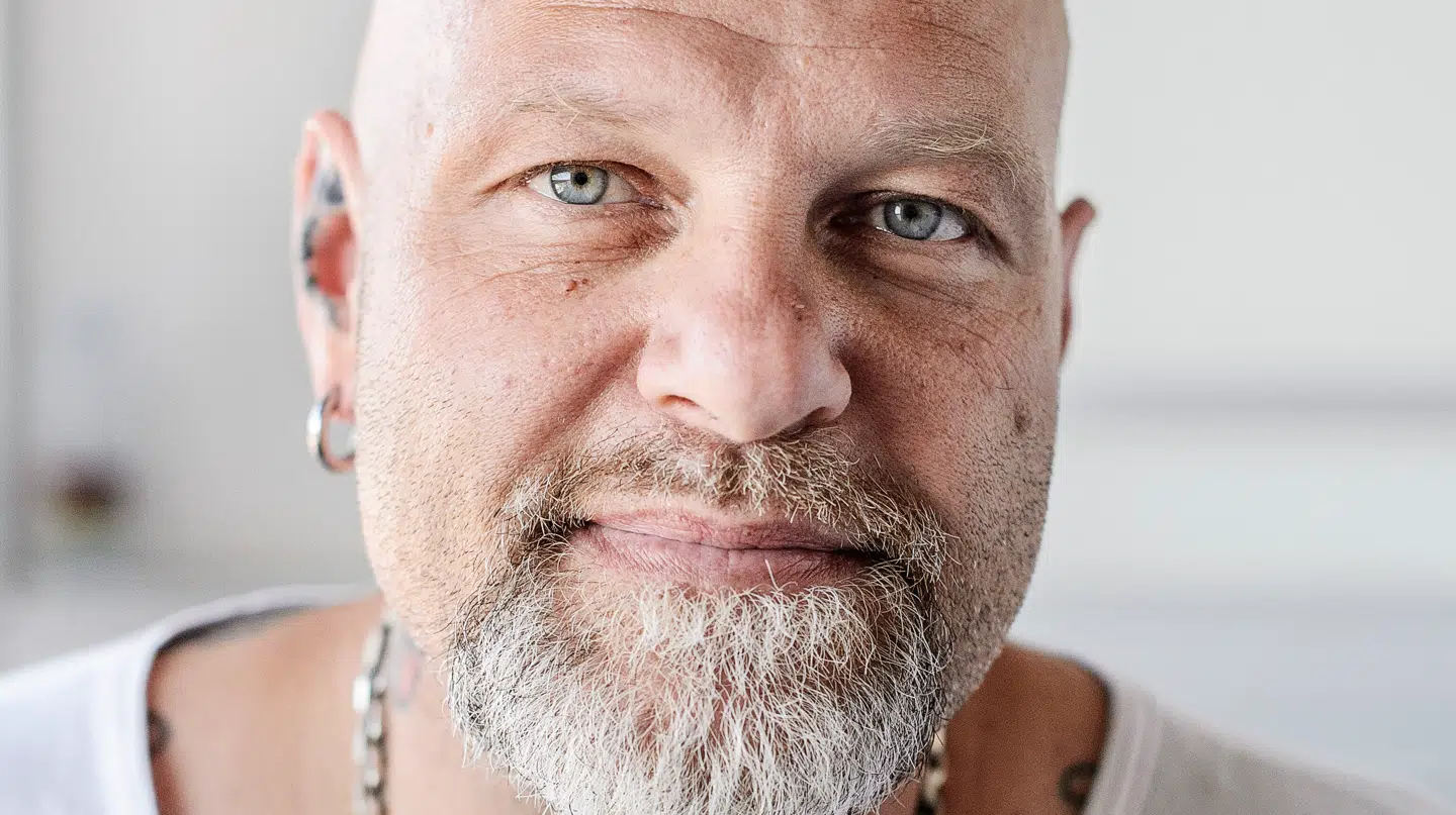 Carsten 'Den skaldede kok' Olsen deler en særlig opskrift med B.T., der gør at du kan grille med god samvittighed hele sommeren.