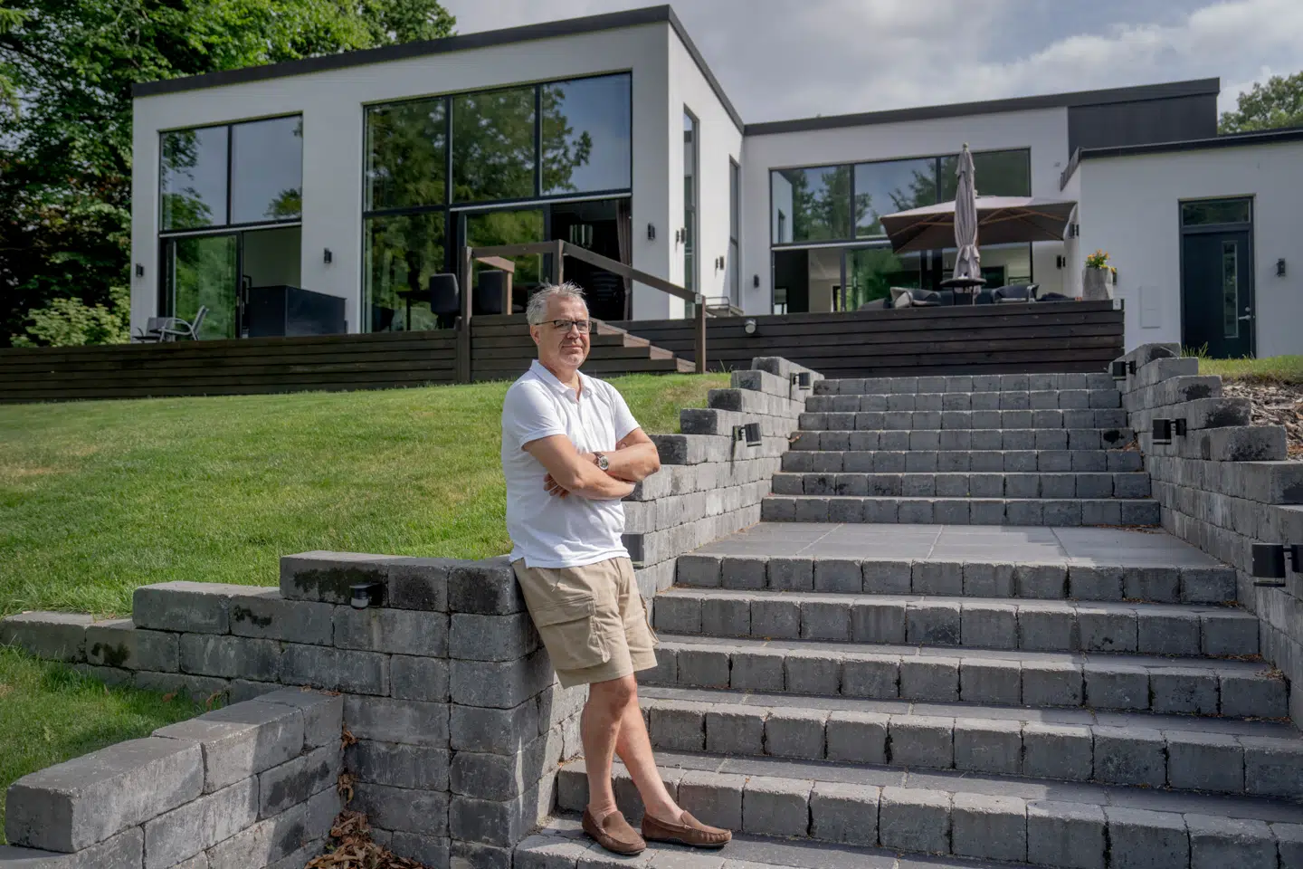 Lasse Bargmann overvejer at sælge en bid af sin bolig for at frigøre penge.