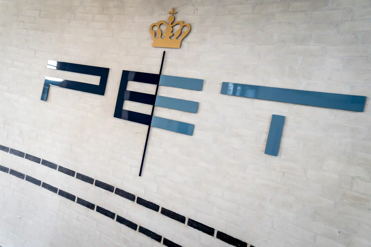 Nyt lovforslag, der skal give Politiets Efterretningstjeneste nye værktøjer, har mødt skarp modstand.