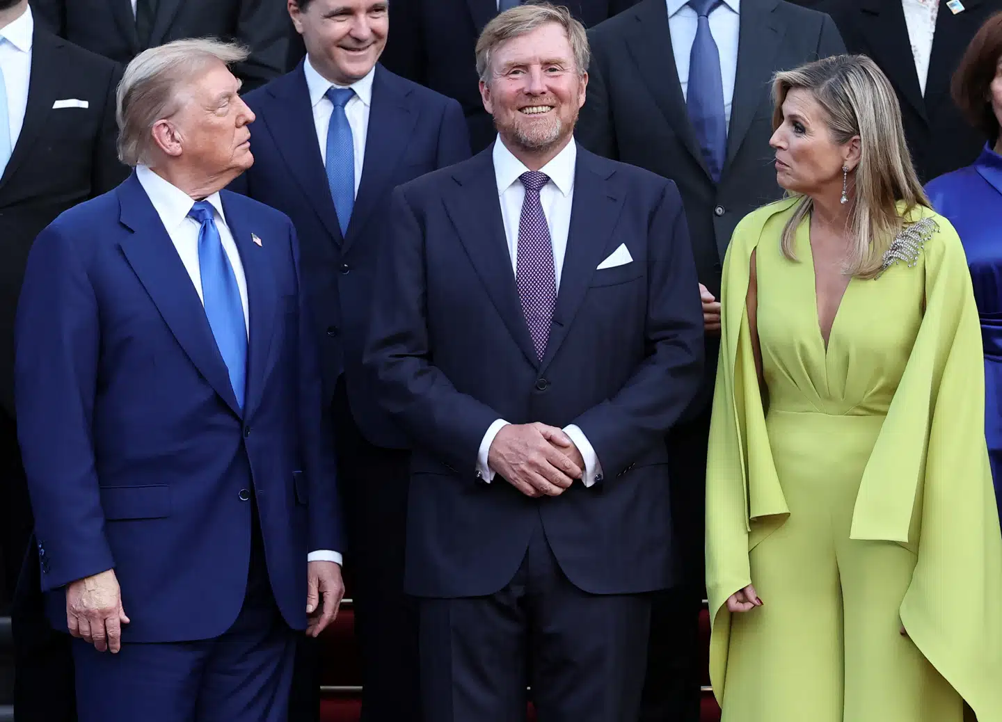 Donald Trump skal overnatte i kongeslottet Huis ten Bosch, hvor kong Willem-Alexander (i midten) bor med dronning Maxima.