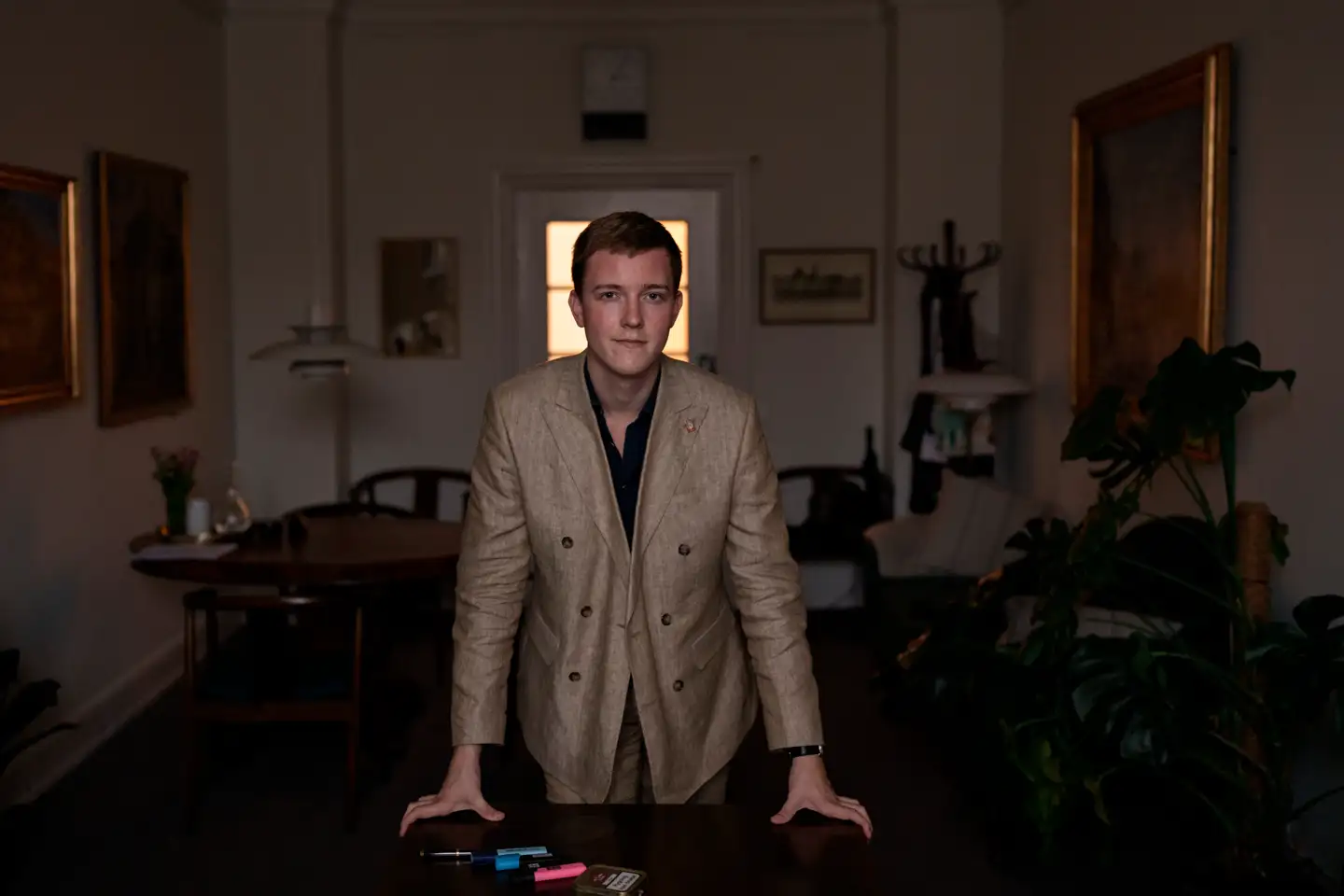 Dansk Folkepartis udlændinge- og integrationsordfører, Mikkel Bjørn, slæber nu kulturministeren i samråd på baggrund af DRs ansættelse af den venstreorienterede debattør Harald Toksværd.