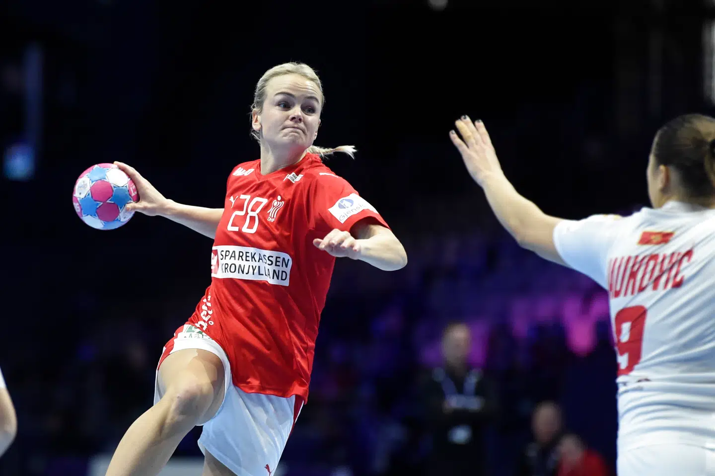 Stine Jørgensen i landsholdstrøjen.