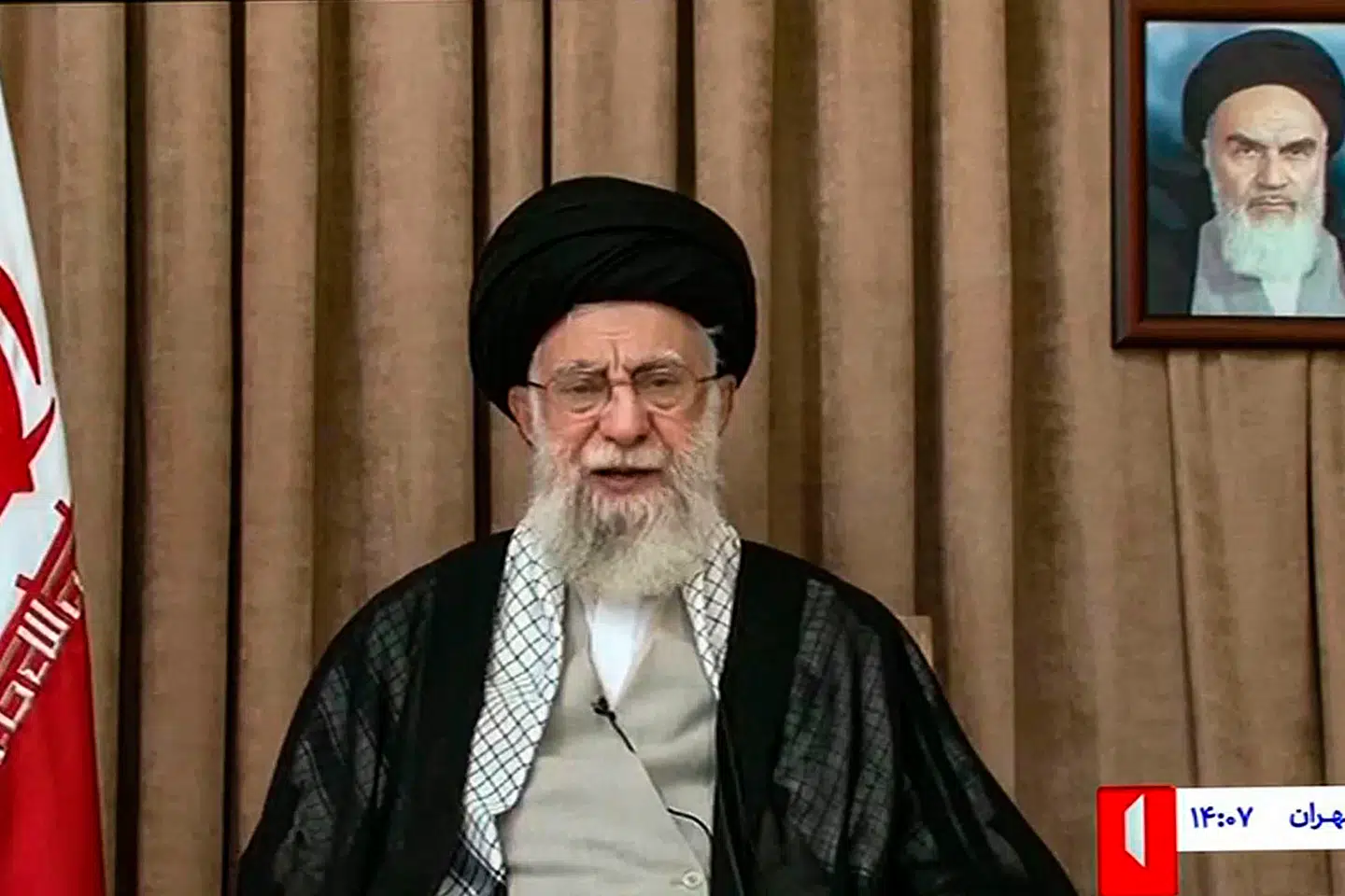 Torsdag dukkede ayatollah Ali Khamenei op på statsligt iransk tv, hvor han talte til nationen for første gang i over en uge. Han sagde blandt andet, at USA ikke har opnået noget i sin indblanding i konflikten.