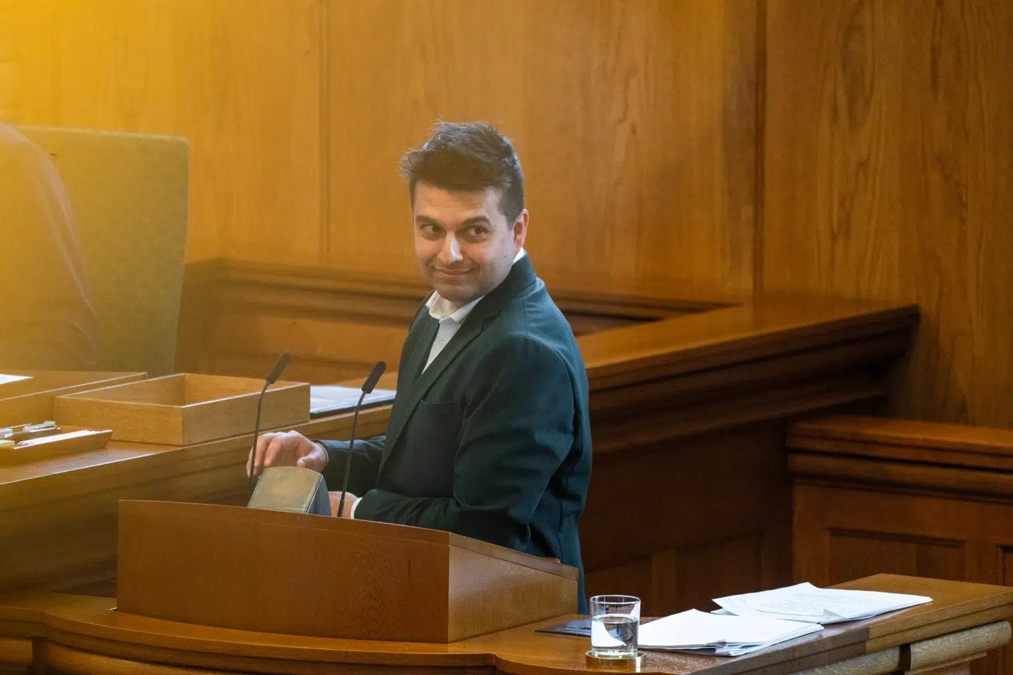 »Danmarksdemokraterne vil gerne sende »et signal«. Det lyder fint, men vi stiller os selv det vigtigere spørgsmål: Hvad virker?« skriver Mohammad Rona (M) (billedet).