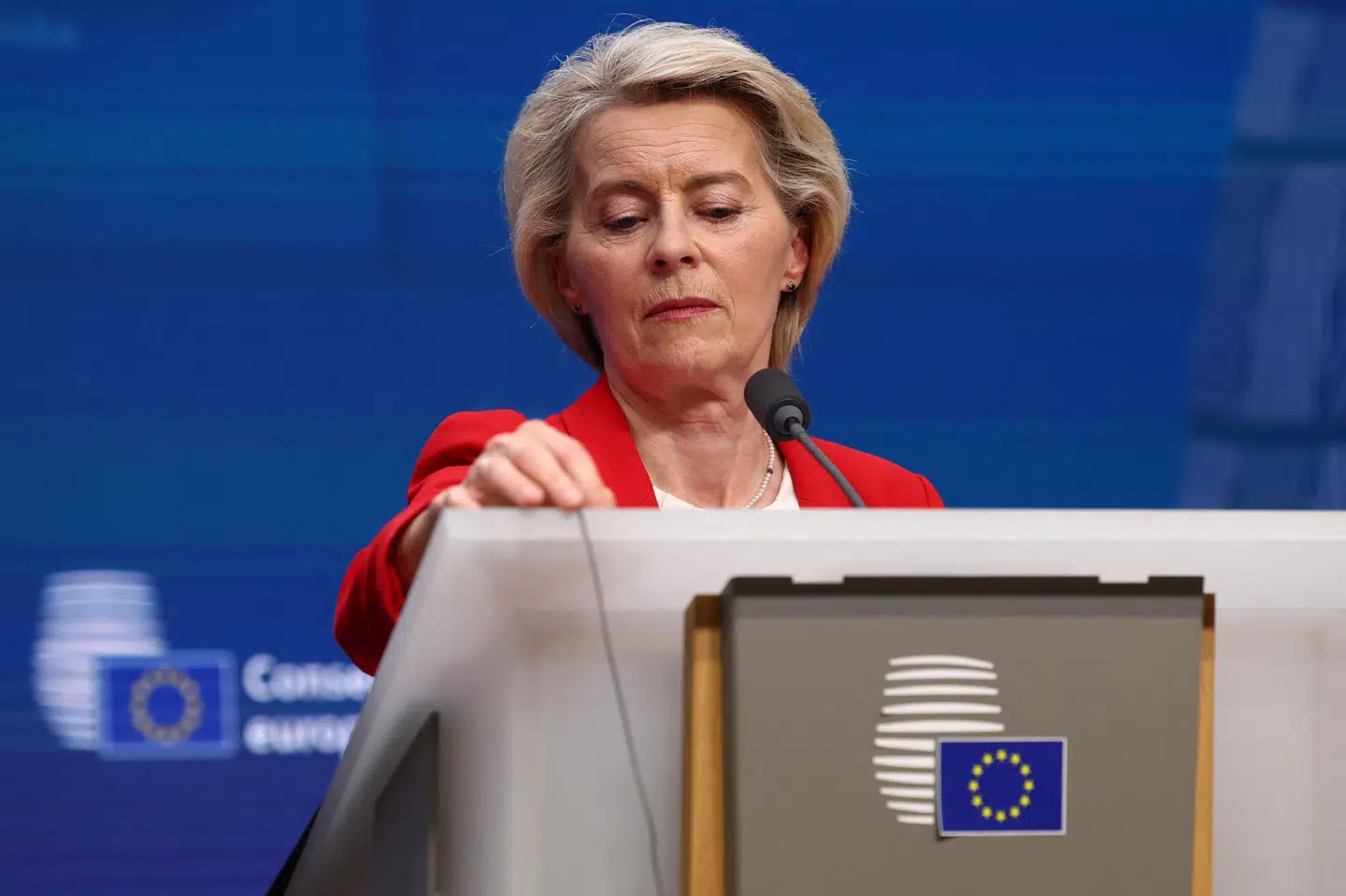 EU har modtaget et nyt forhandlingsudspil fra USA i opgøret om told på europæiske varer, siger Ursula von der Leyen. EU-Kommissionens formand løftede dog ikke sløret for detaljerne i forslaget.
