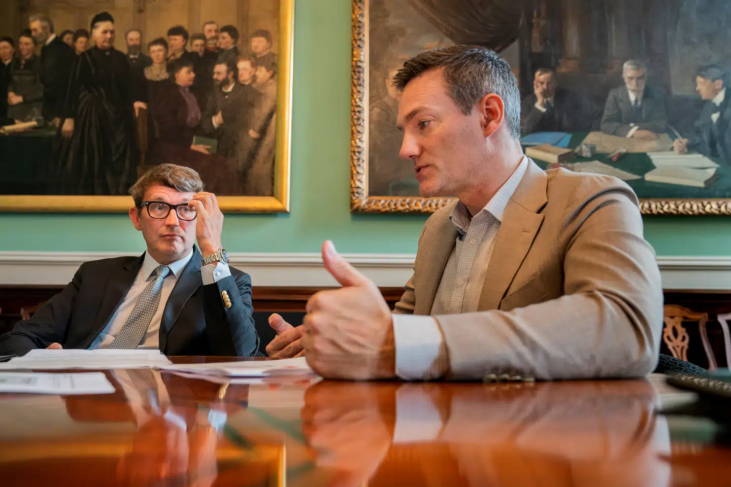 Troels Lund Poulsen og Rasmus Jarlov er raget uklar efter en indkaldelse til forhandlinger fra Troels Lund Poulsen.