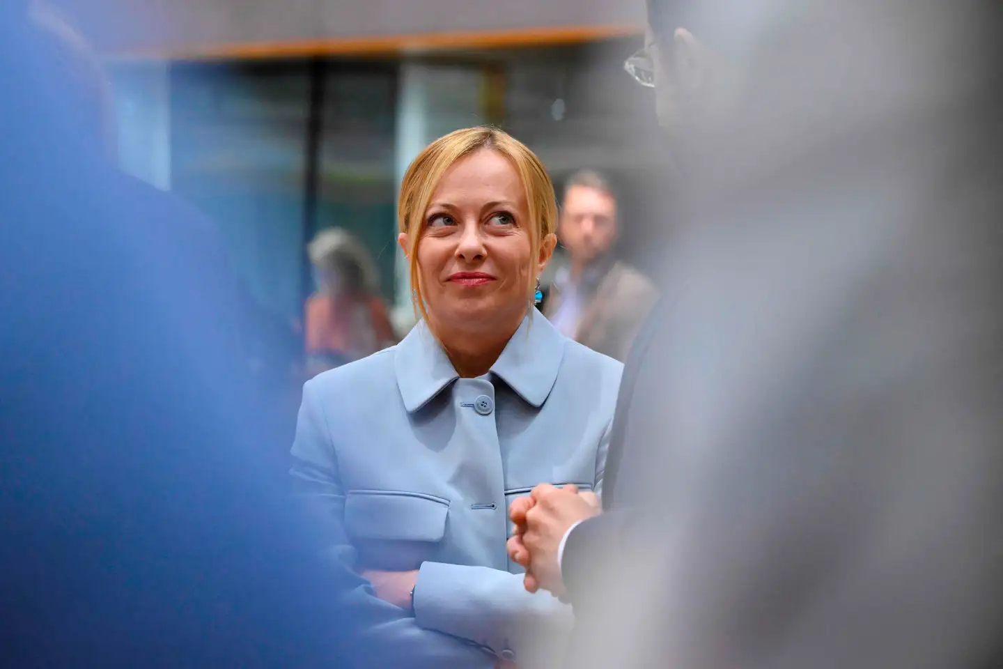 Italiens premierminister, Giorgia Meloni, har genopvakt årtiers planer om at bygge en kæmpe bro mellem Sicilien, Middelhavets største ø, og det italienske fastland.