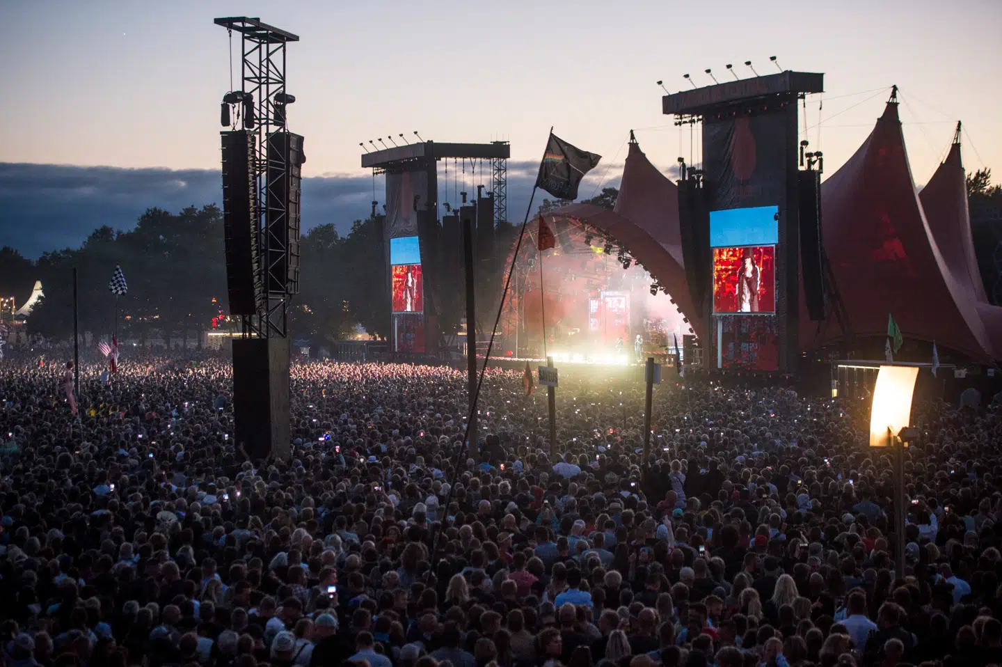 Publikum til Eminem-koncert på Roskilde Festival i 2018.