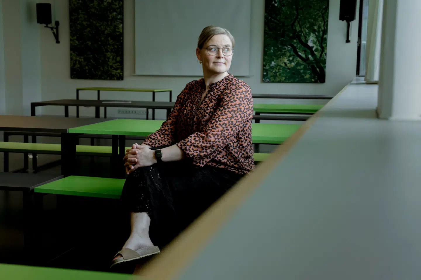Katrine Juul har været rektor på Nørrebro Gymnasium siden februar 2022. Det er et gymnasium som alle andre – og så alligevel ikke helt.
