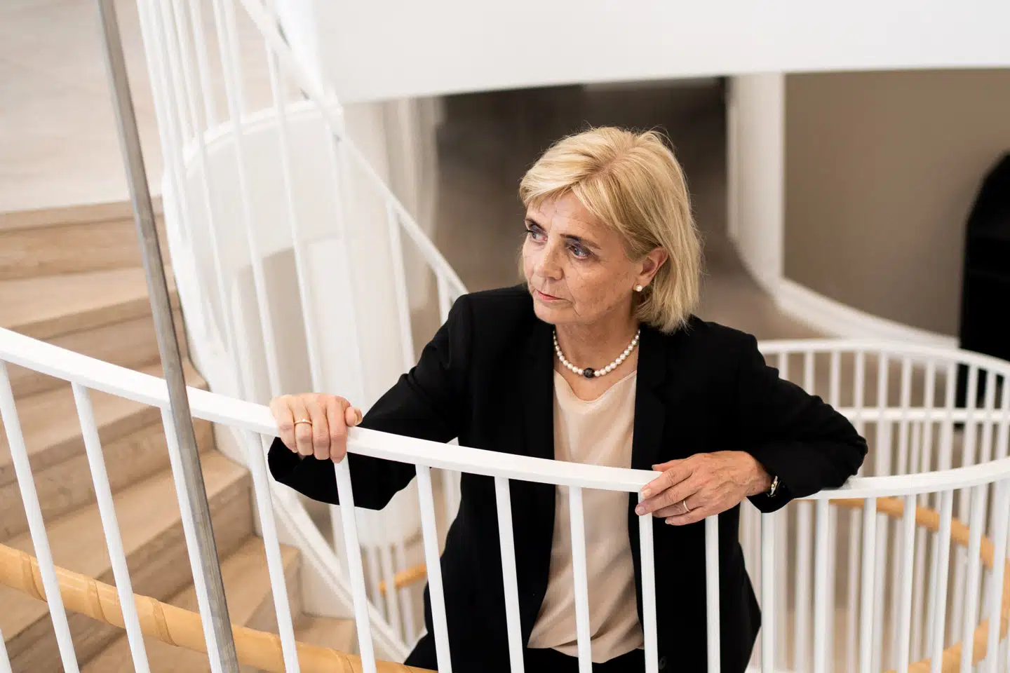 Karen Frøsig har fået hård kritik for at træde ind i bestyrelsen hos ECCO. Nu sigter den tidligere bankdroning mod en post som formand i Flügger, der efterforskes for brud på sanktionerne mod Rusland.