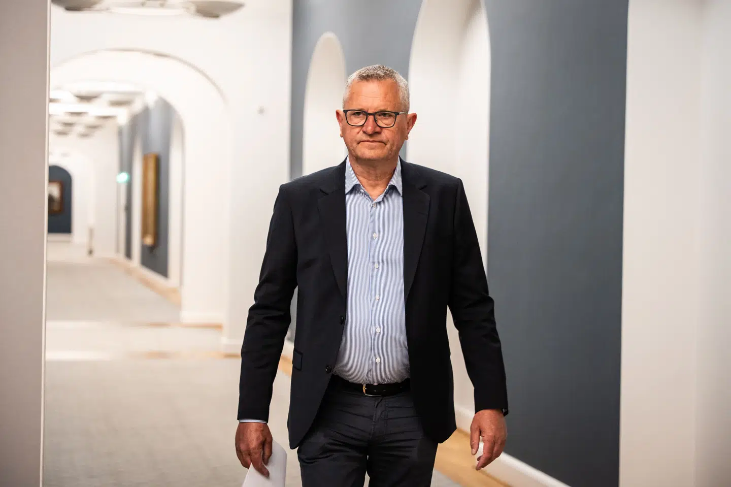 Henrik Frandsen (M) fremhæver flere eksempler på danske folketingsmedlemmer, der har fået tilbudt højere løn for nye stillinger. (Arkivfoto).