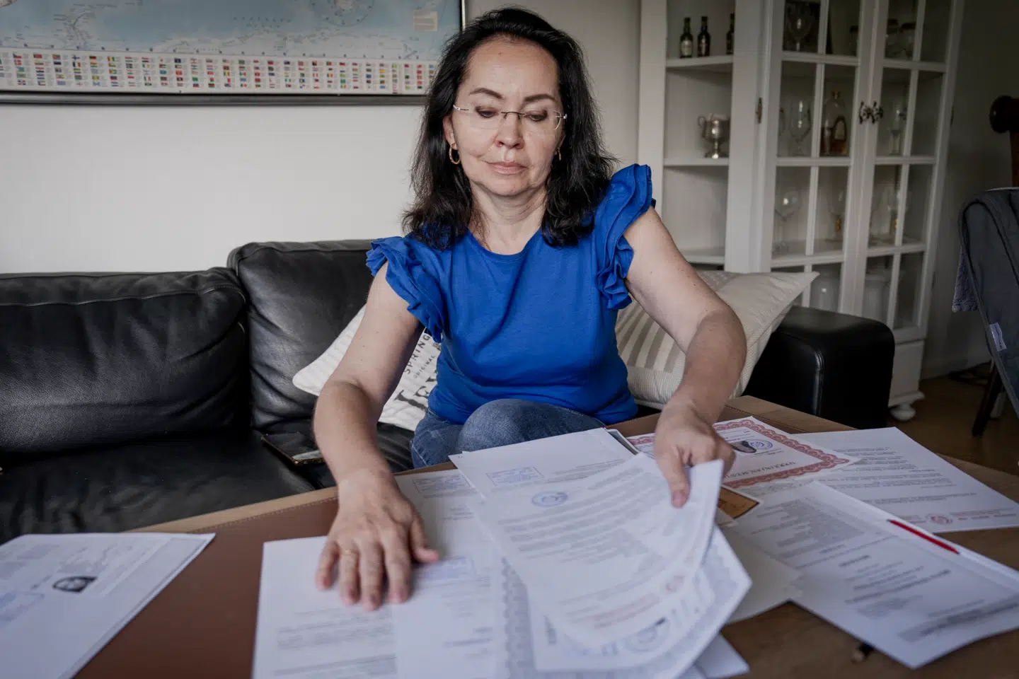 Ukrainske Iryna Kazantseva er flygtet til Danmark fra Donetsk. Hun er 56 år og veluddannet, men er nødt til at tage sin uddannelse om for igen at kunne arbejde som tandlæge her i landet.