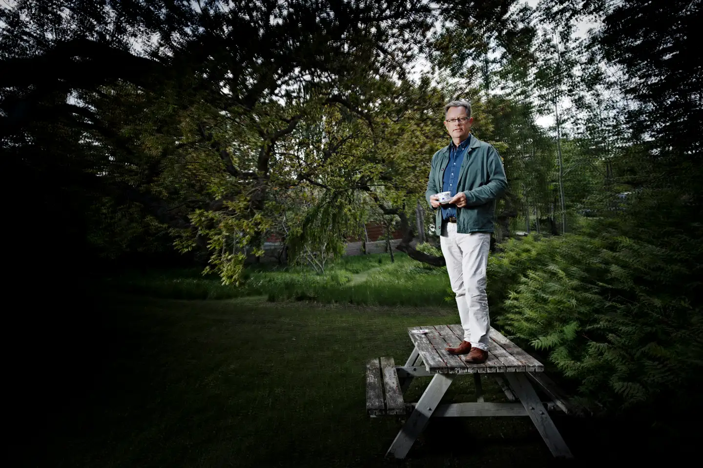 Niels Henrik Gregersen, professor i samtidsteologi på Københavns Universitet, har et bud på, hvorfor tilslutningen til Gud er så lav. Det handler om samfundets hastighed.