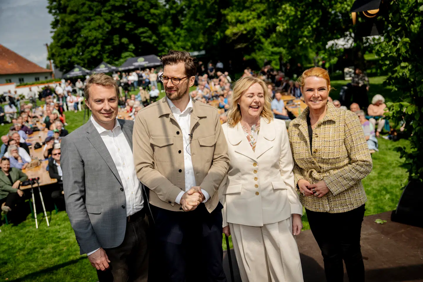 »Tænk, hvis et borgerligt konvent faktisk kunne fortælle den danske befolkning, hvilken skattepolitik det ville medføre at sætte de borgerlige i spidsen for Danmark igen? Sådan helt konkret?« skriver Søren Pind. På billedet ses partilederne Morten Messerschmidt (DF), Alex Vanopslagh (LA), Mona Juul (K) og Inger Støjberg (DD), der har taget initiativ til »Borgerligt Konvent«, der afholdes 6. september i Fredericia.