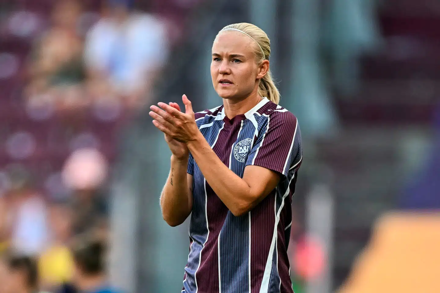 Det danske kvindelandshold møder fredag Sverige i deres første kamp i EM-slutrunden. Danmark er i gruppe C med Tyskland, Sverige og Polen.