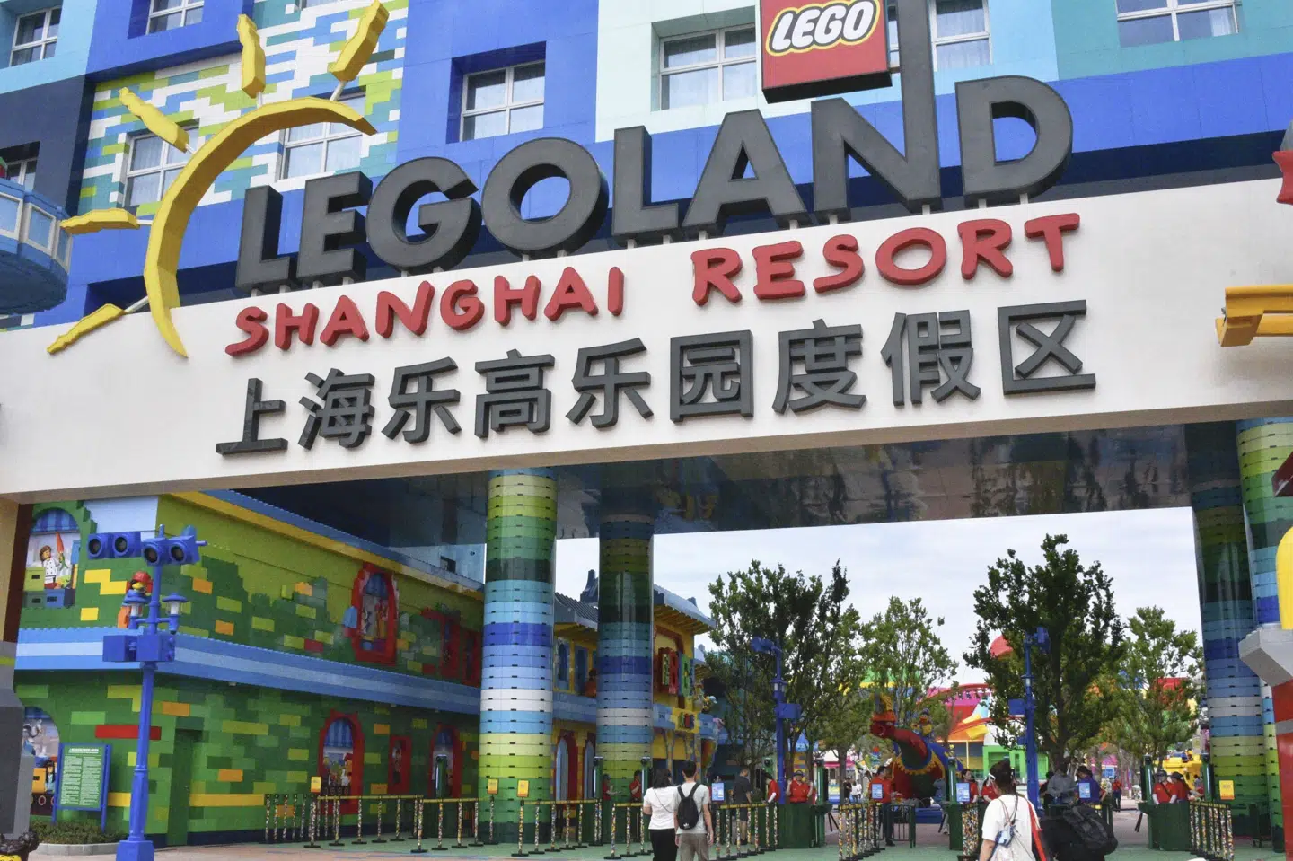 Legoland i Shanghai slår dørene op lørdag. Det er den første Legoland i Kina.
