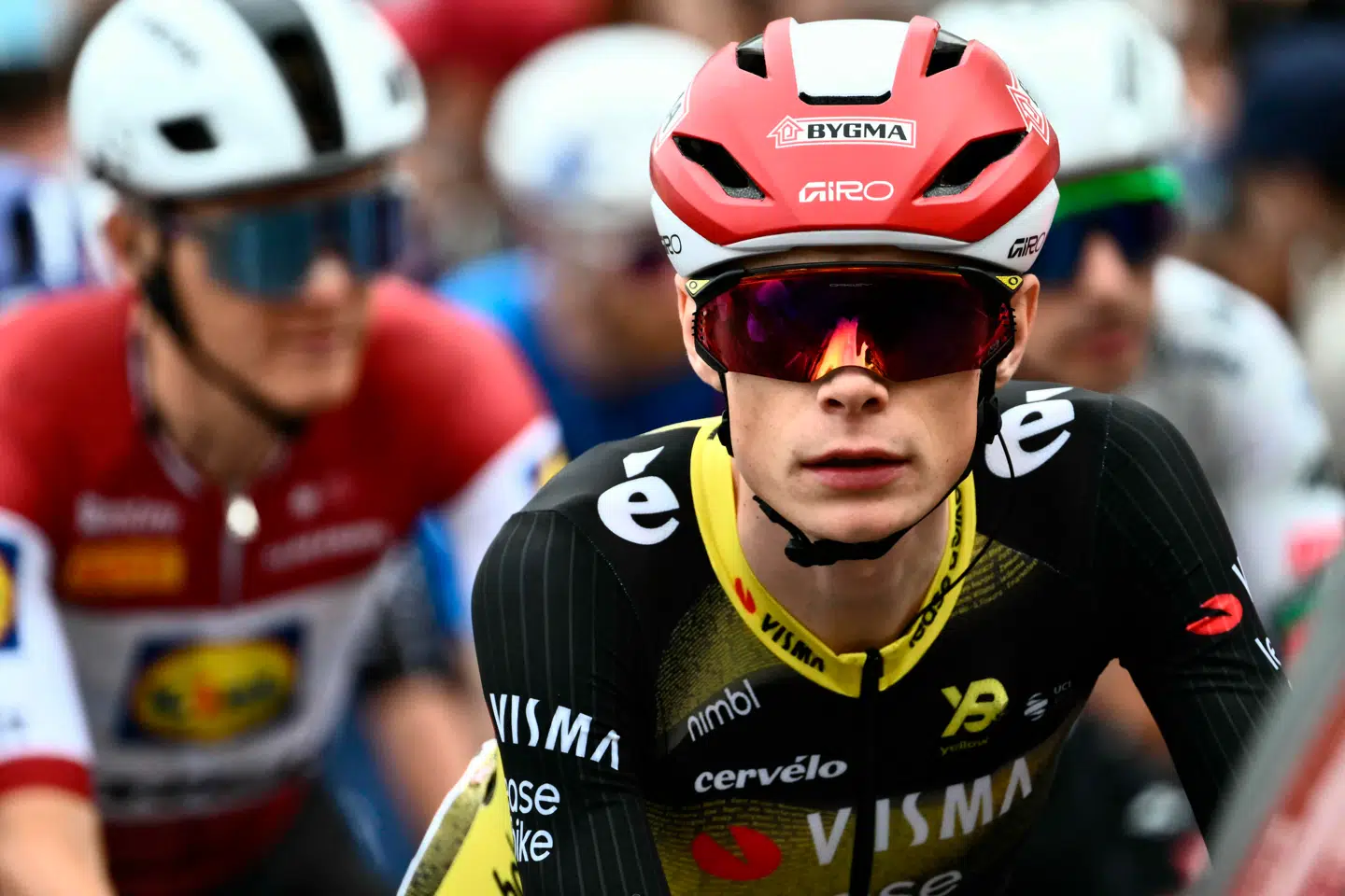 Årets cykelløb køres frem til den 27. juli, hvor det traditionen tro slutter på Champs-Élysées i Paris.