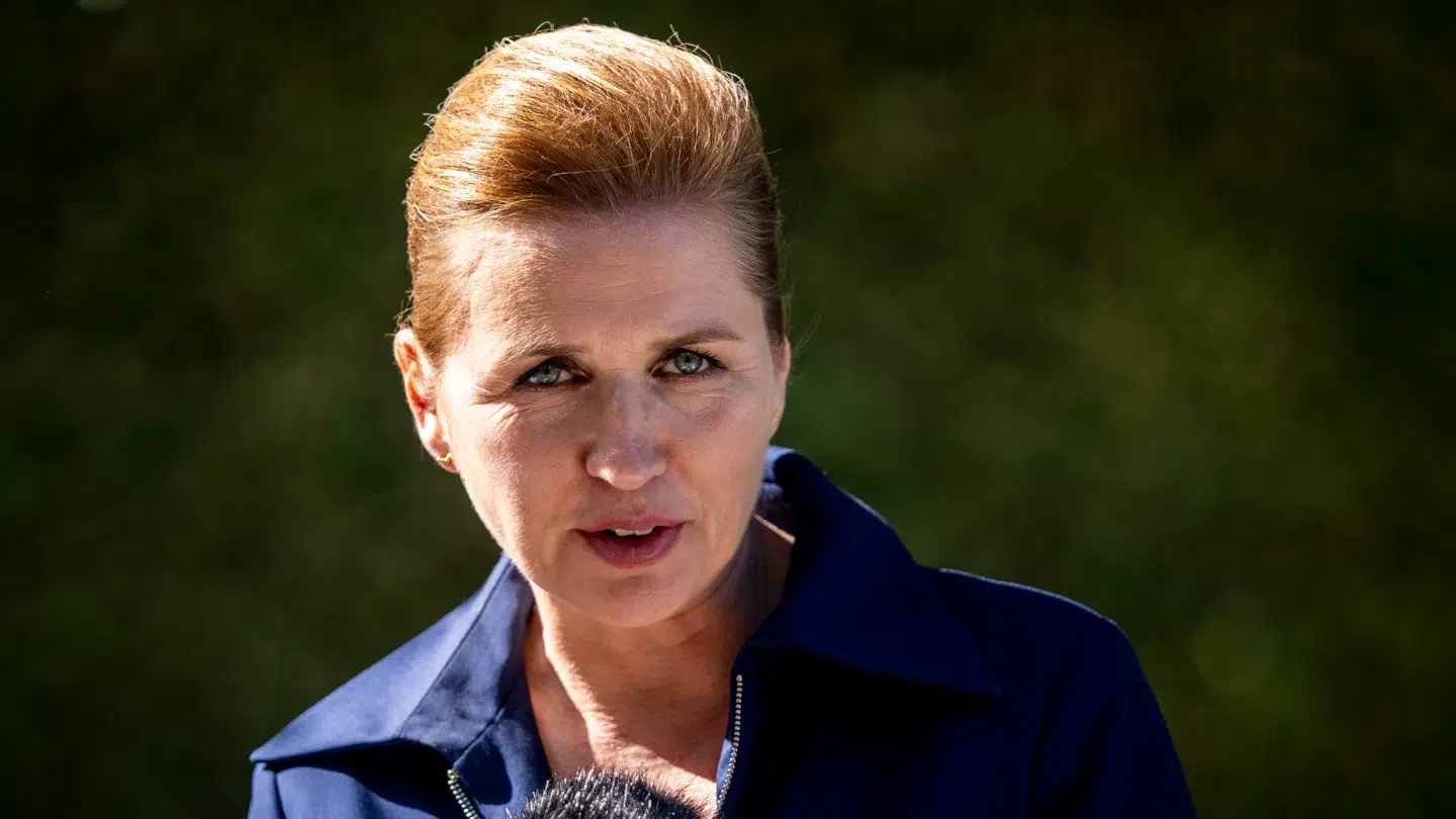 Flere parter kritiserede DR og statsministeren Mette Frederiksen (S), da hun i maj gæstede DR-programmet 'Den store juniorbagedyst'.