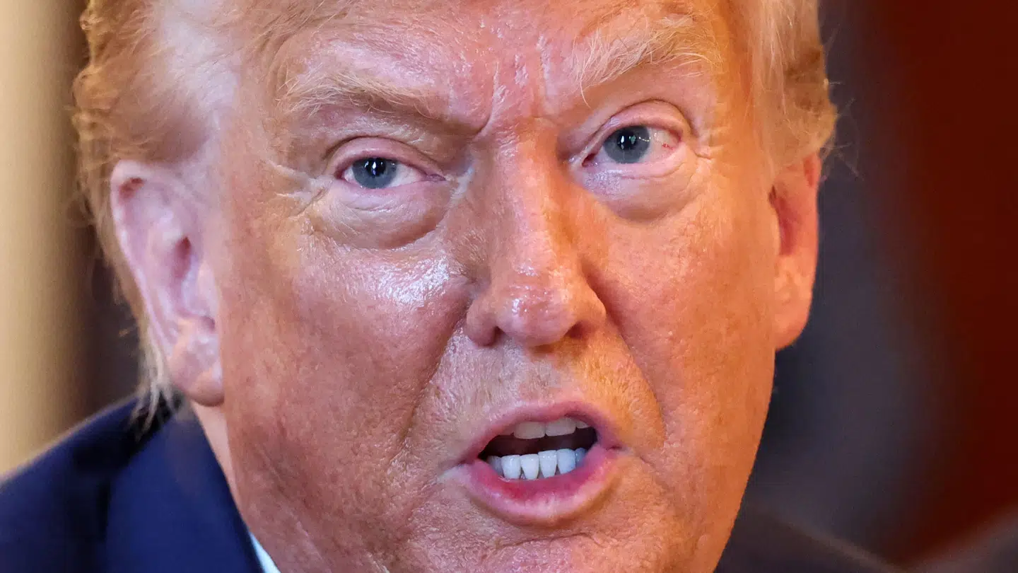 USA's præsident Donald Trump vil nu alligevel sende våben til Ukraine.